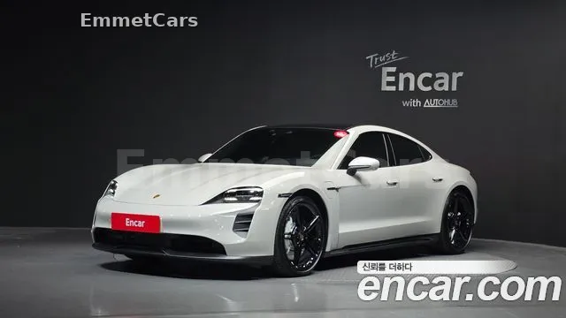 2022 Porsche Taycan GTS из Кореи