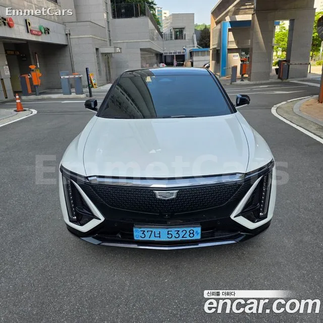2024 Cadillac LYRIQ Sport из Кореи