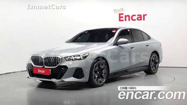 2025 BMW 5 Series (G60) 530e M Sport из Кореи VIN WBA71FJ00SCU18814