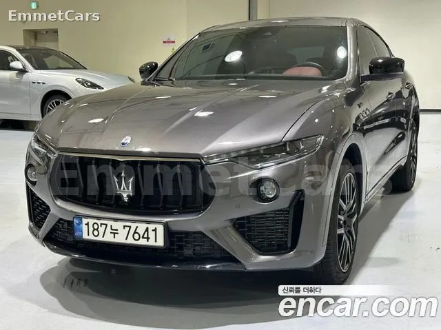 2023 Maserati Levante 3.0 S AWD Modena из Кореи