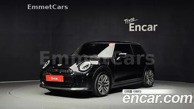2025 MINI Cooper C 4th Gen Classic из Кореи VIN WMW81GD01S2W62872