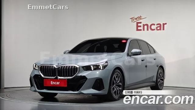2024 BMW 5 Series (G60) 520i M Sport из Кореи