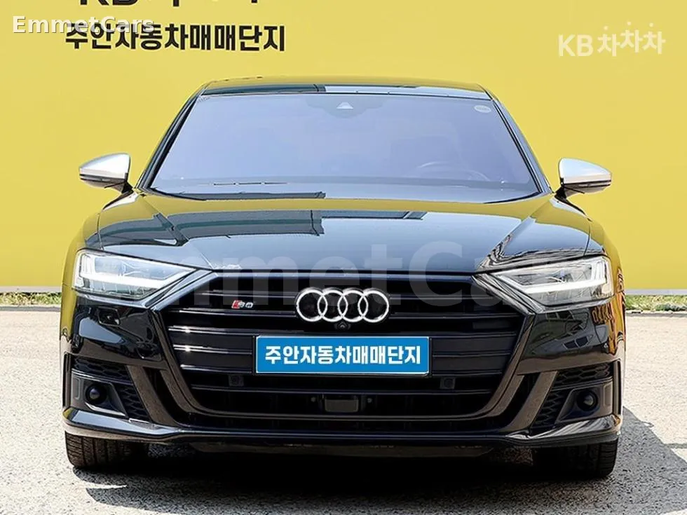 2020 Audi S8 4.0 TFSI Quattro LWB из Кореи