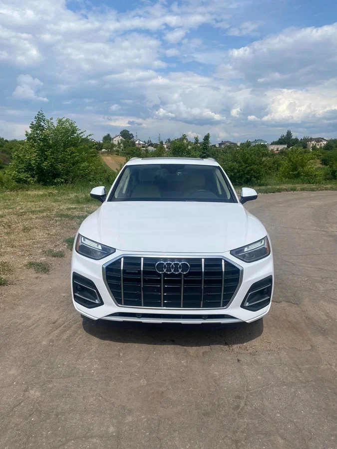Audi Q5 II Рестайлинг (FY) 2.0 2021
