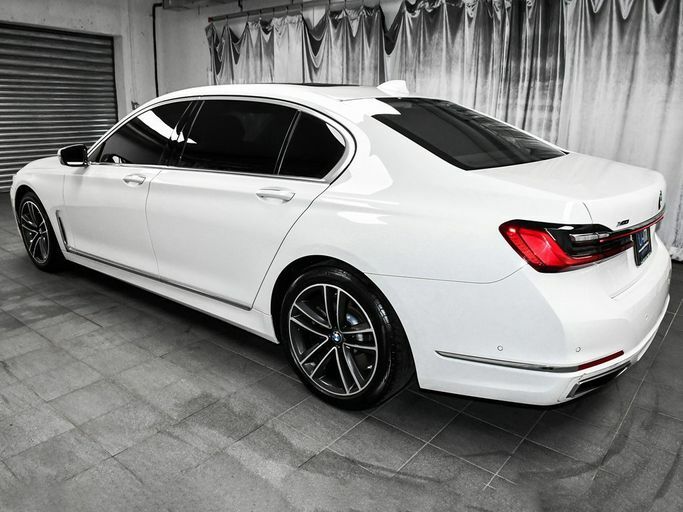 BMW 7 серии VI (G11/G12) Рестайлинг 3.0 2021