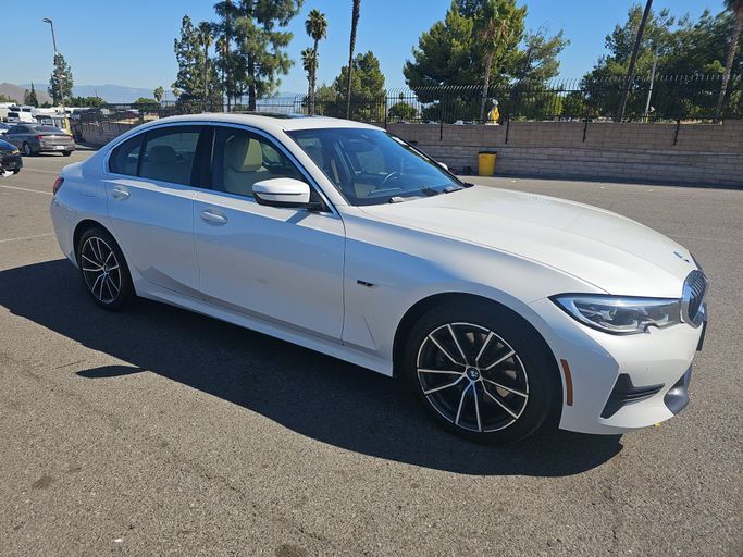 BMW 3 серии 2.0 2022
