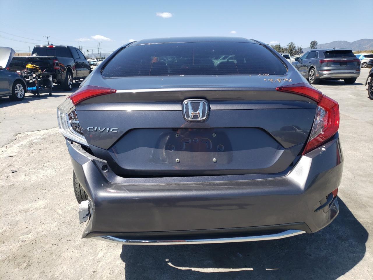 Honda Civic LX 2.0 седан 2020