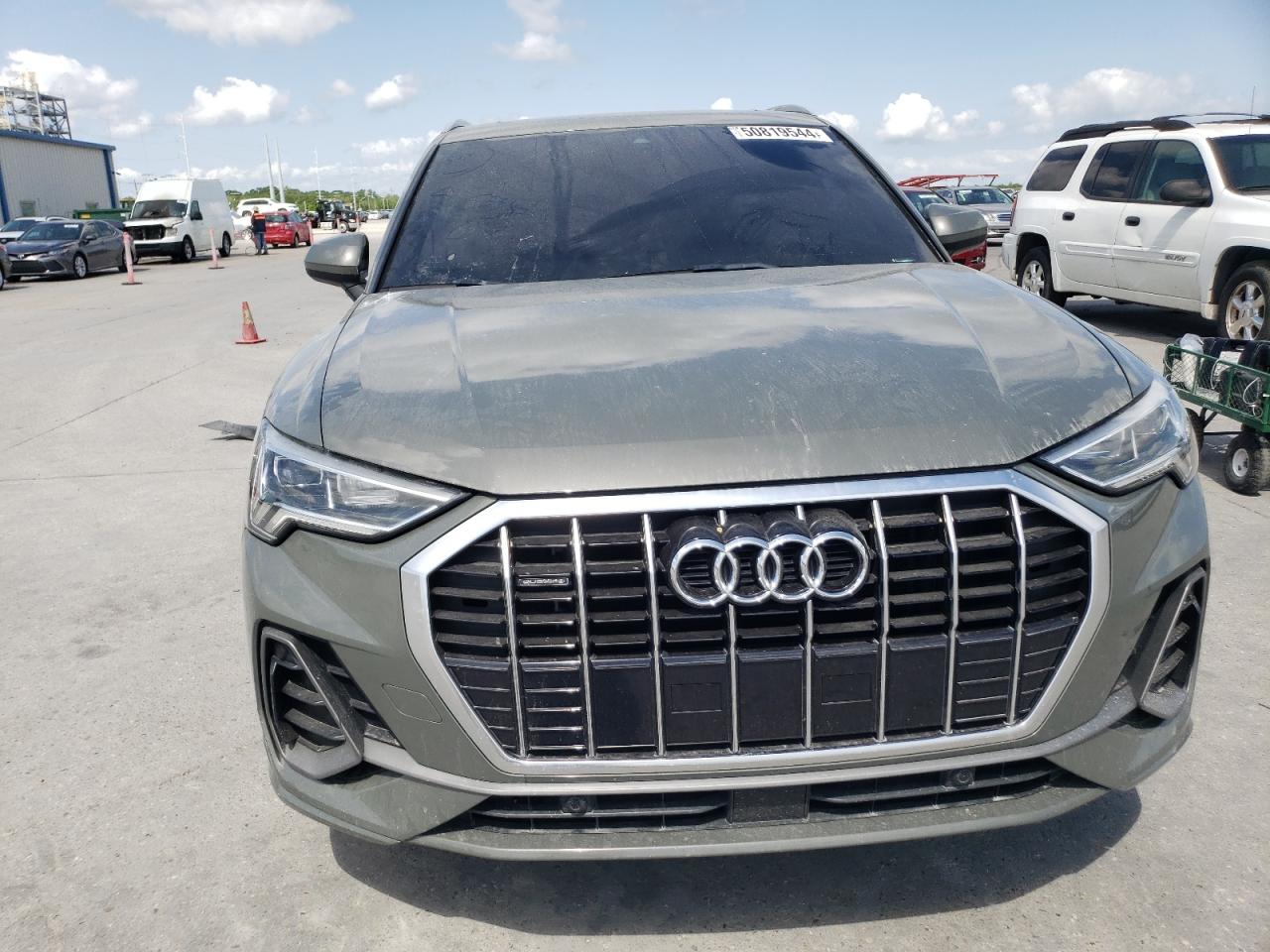 Audi Q3 II (F3) 2.0 2019