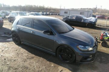 Volkswagen Golf R VII Рестайлинг 2.0 2019