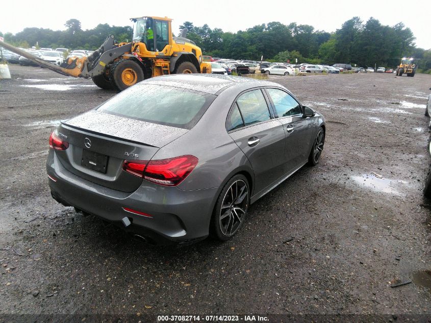 Mercedes-Benz A-Класс IV 2.0 2021