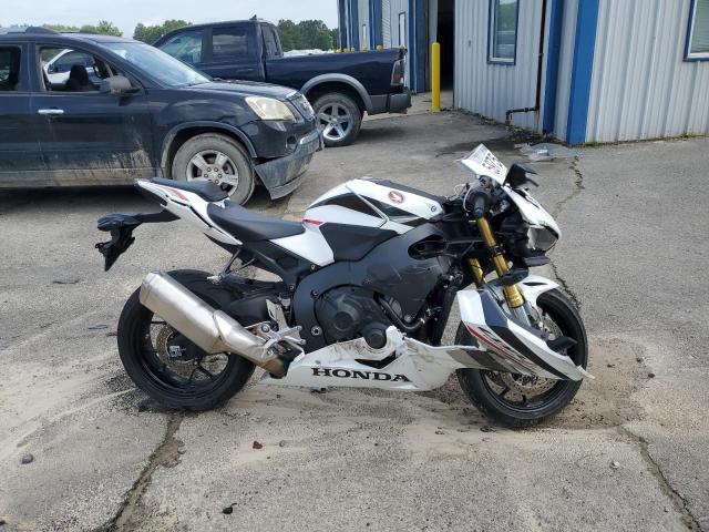 2025 HONDA CBR1000 RR