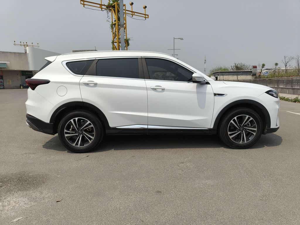 Jetour X70 2022 1.5T DCT Comfort 5-местный