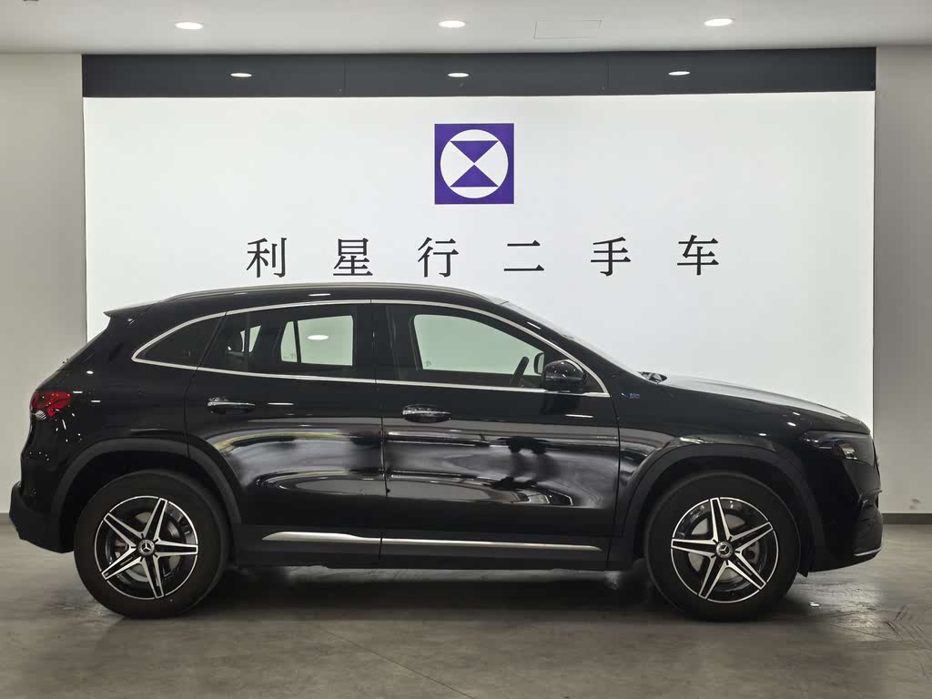 Mercedes-Benz EQA 300 4MATIC First Edition 2022