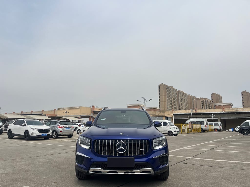 Mercedes-Benz GLB 180 Dynamic 2021