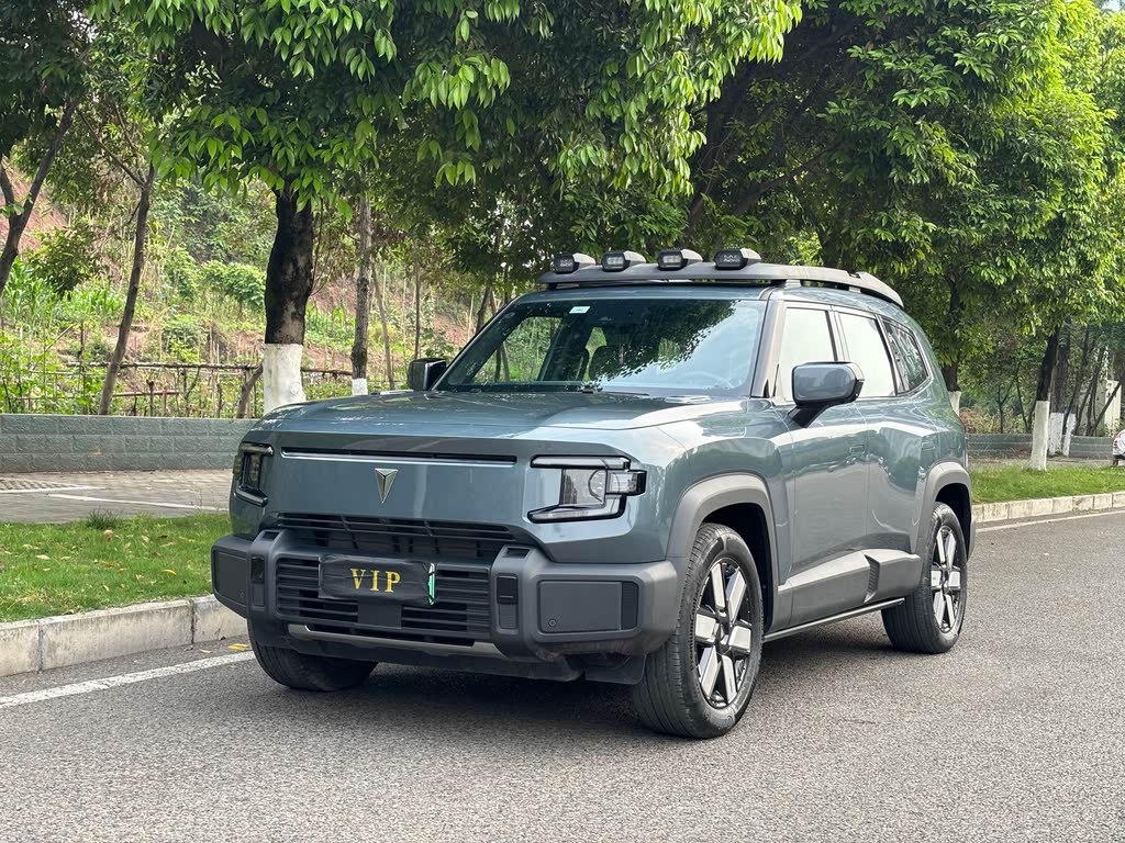 Deepal G318 2024, Полноприводная версия с пневмоподвеской
