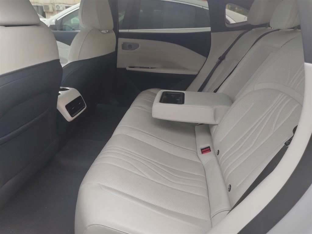 Galaxy E8 2024 665km RWD Starship Long Range Edition