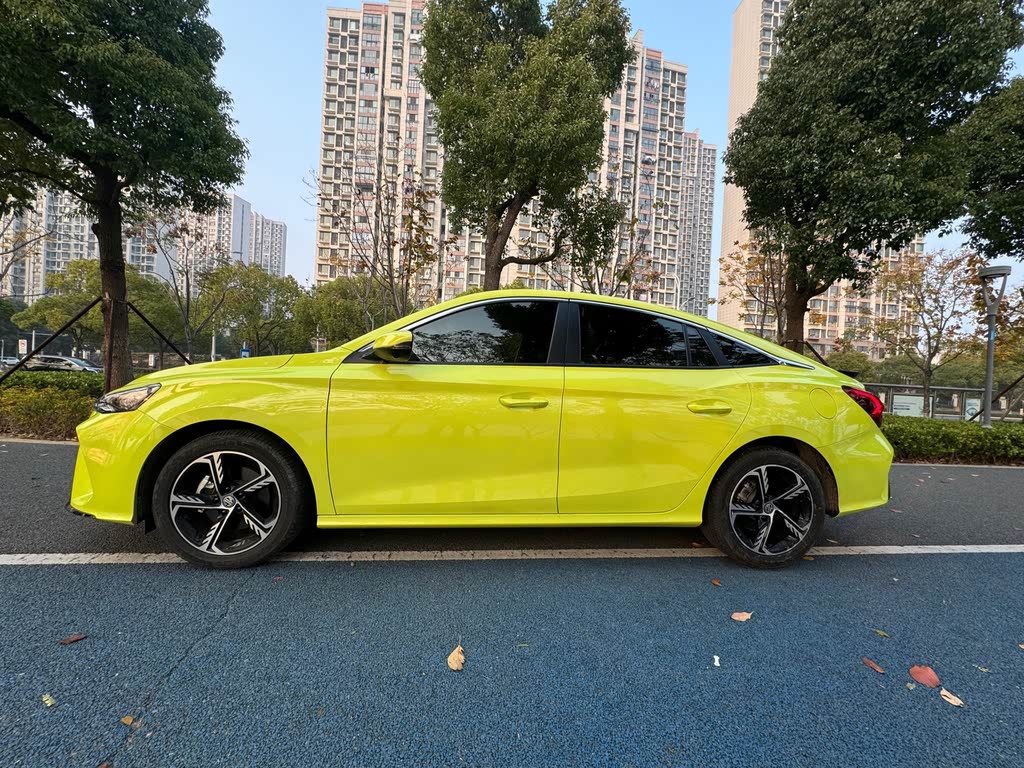 MG 5 Scorpio 1.5T Luxury 2022