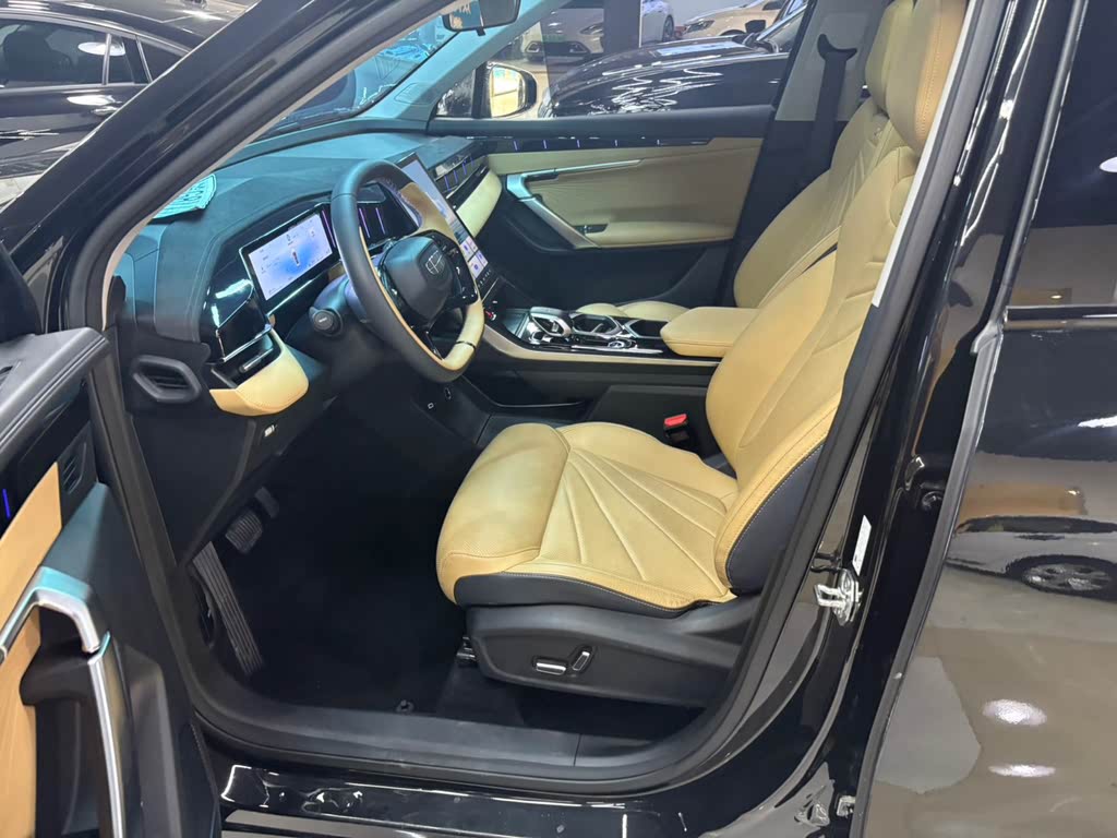 Geely Boyue L 2023 1.5TD DCT Premium