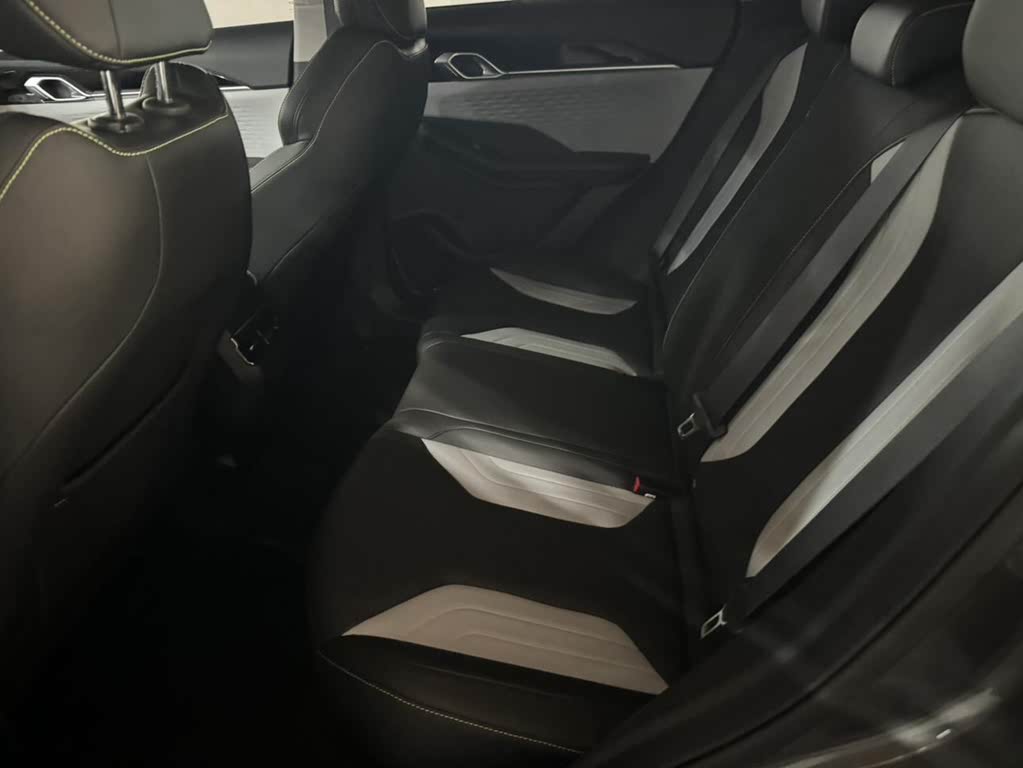 Geely Coolray 2022 1.5TD DCT Hot Engine Edition