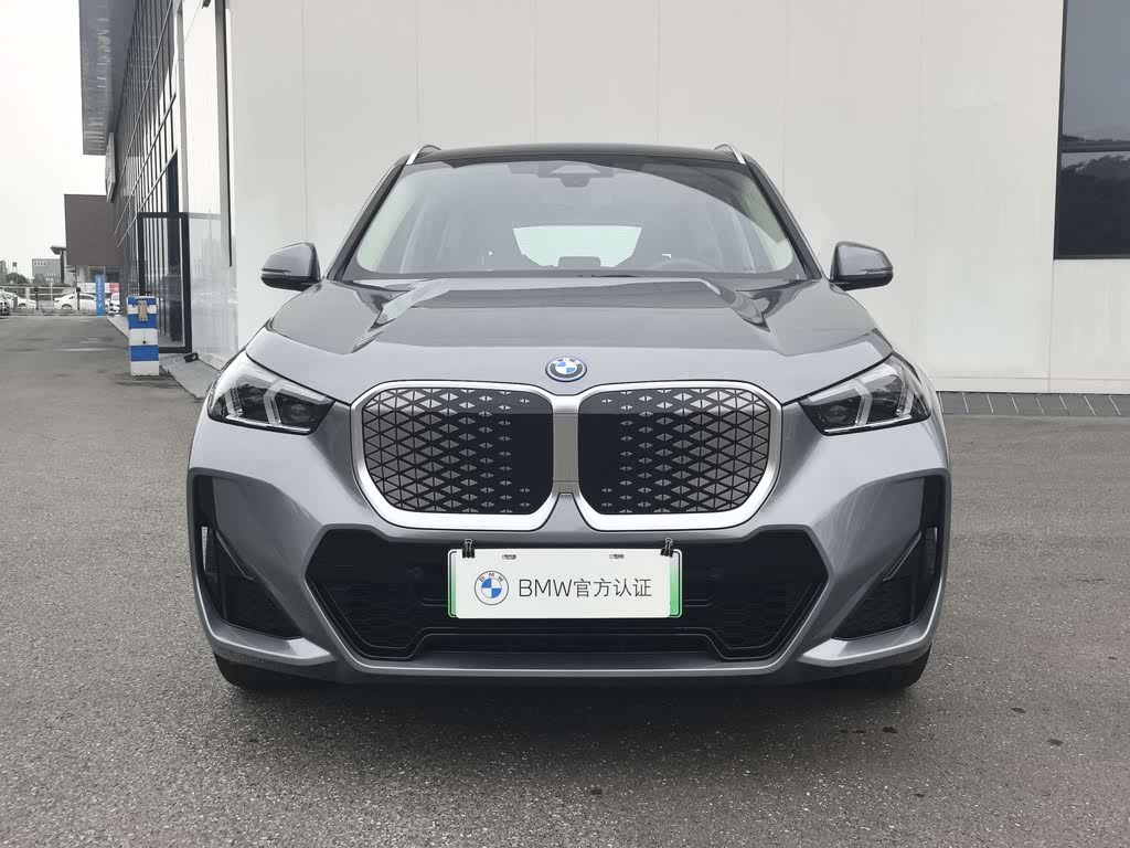 BMW iX1 eDrive25L M Sport Package 2023