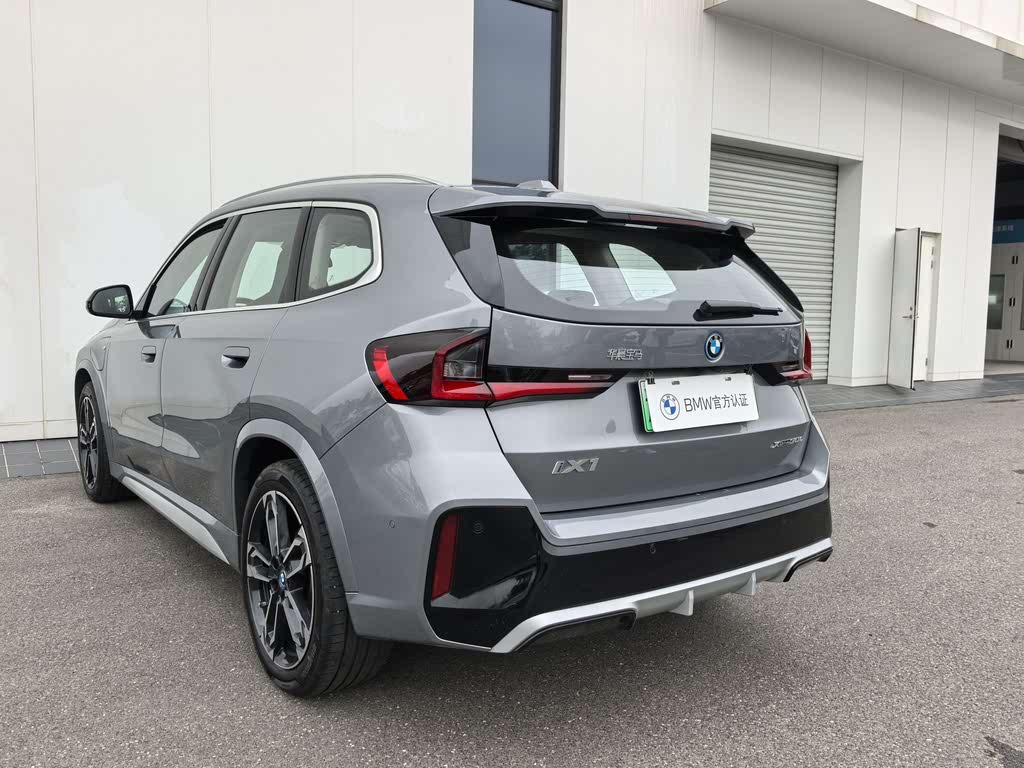 BMW iX1 eDrive25L M Sport Package 2023