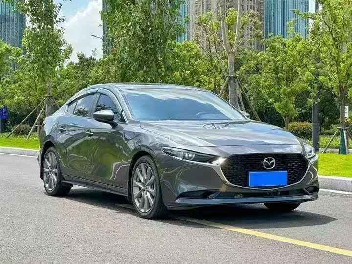 Mazda 3 Axela 2022 2.0 AT Style