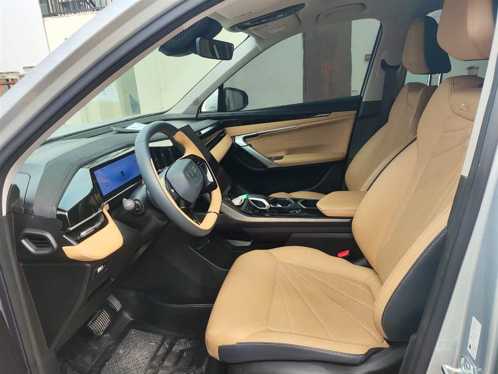 Geely Boyue L 2023 1.5TD DCT Premium