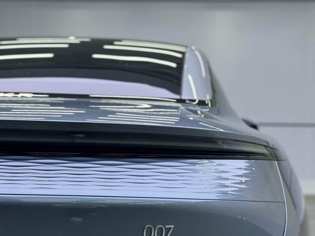 ZEEKR 007 2024 Заднеприводная версия 75 kWh