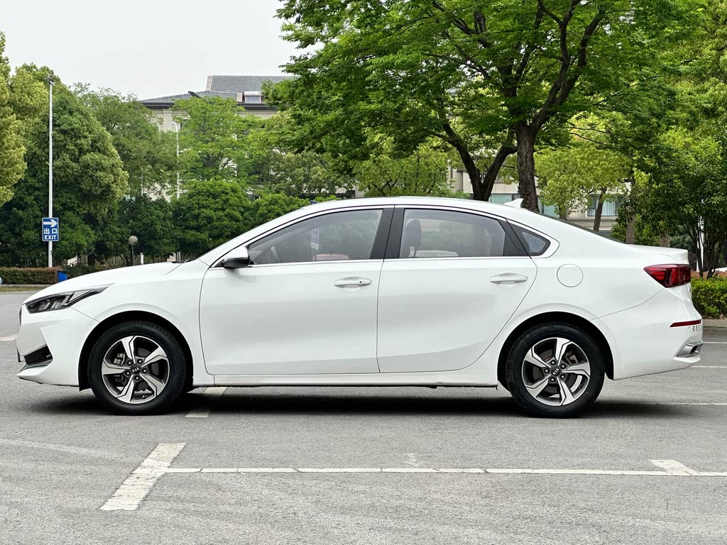 Kia K3 1.5 CVT Intelligent Connect Edition 2020