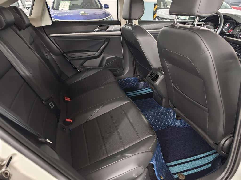 Volkswagen Lavida EV 2019 Luxury Edition