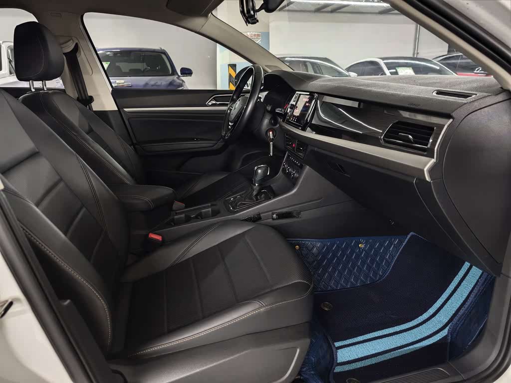 Volkswagen Lavida EV 2019 Luxury Edition