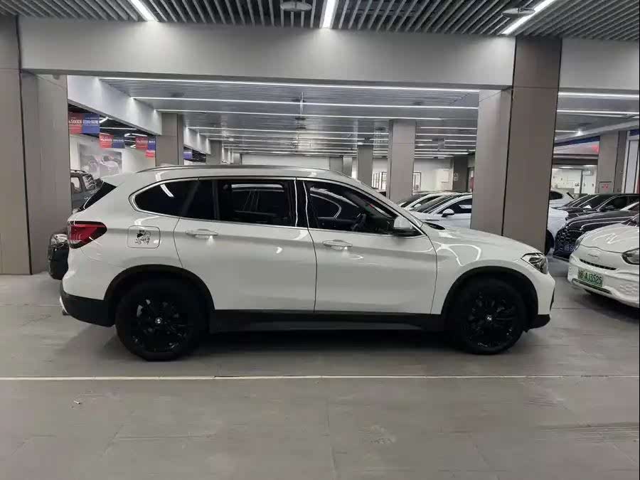 BMW X1 sDrive20Li (F48) 2020