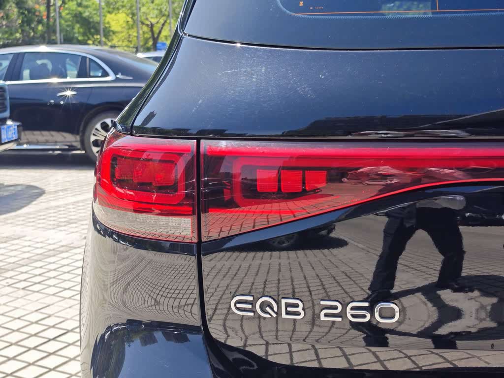 Mercedes-Benz EQB 260 (2023, рестайлинг)