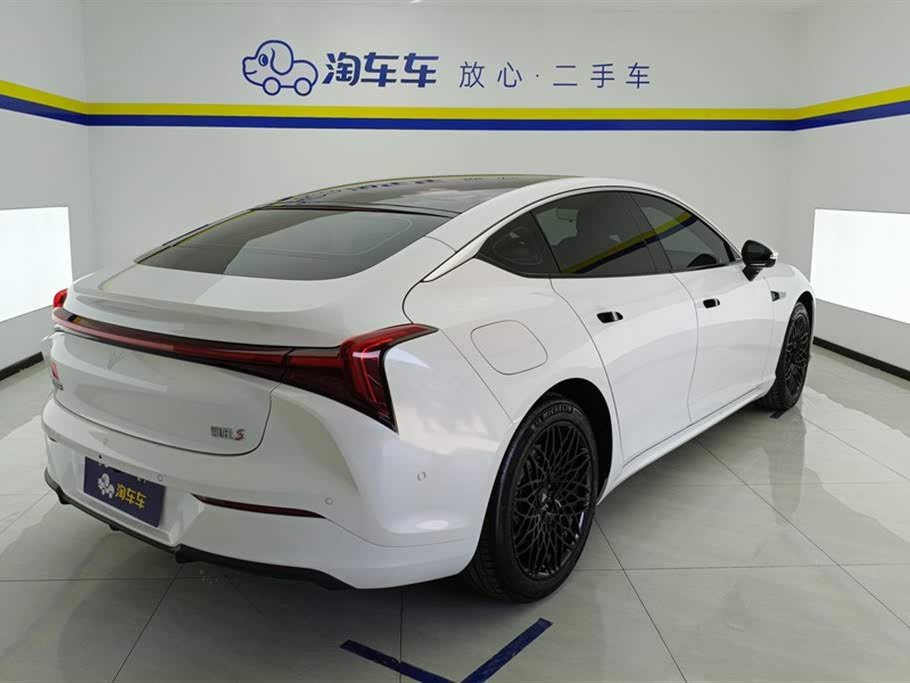 Neta S 2022 Extended-Range Version 1160km Rear-Wheel Drive Mid-Range