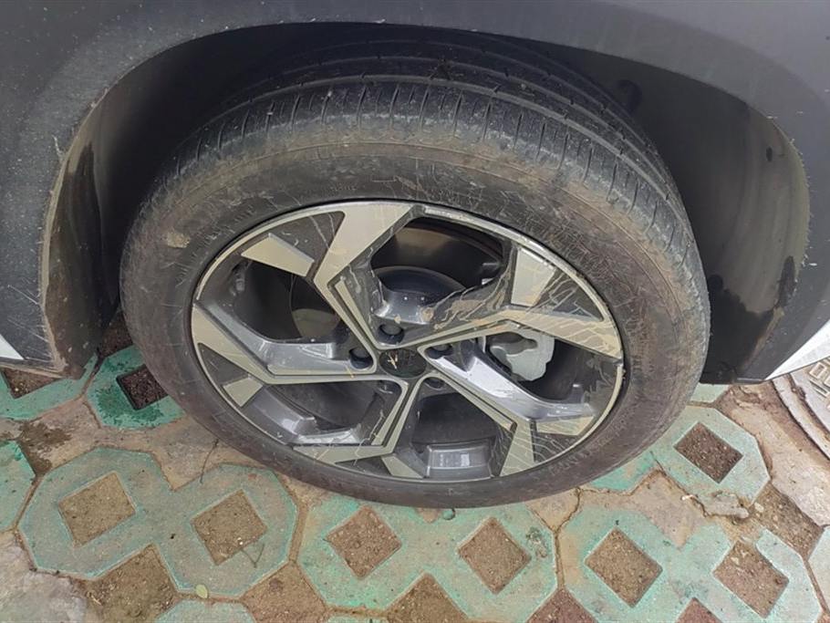 Geely Boyue L 2023 2.0TD DCT Premium