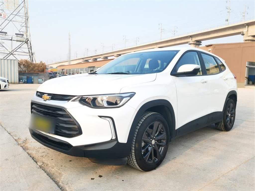Chevrolet Trax 325T 2021 года, комплектация "Automatic Dynamic", соответствует экологическому стандарту China VI.