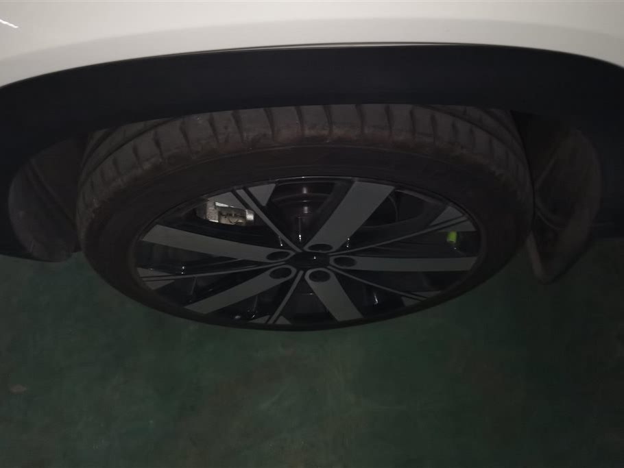 Geely Icon 2023 1.5TD Chocolate