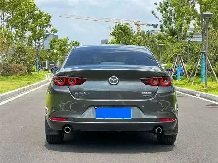 Mazda 3 Axela 2022 2.0 AT Style