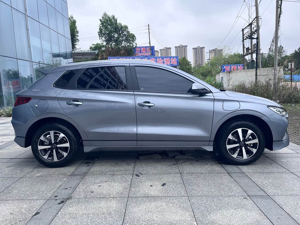 BYD e2 2023 Luxury