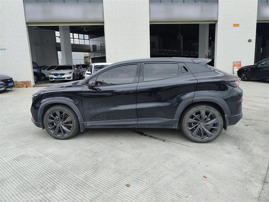 Changan UNI-T 1.5T (150 л.с.) 2020, комплектация "Престиж"