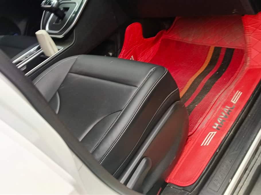 Haval M6 2021 PLUS 1.5T DCT Luxury Intelligent Edition