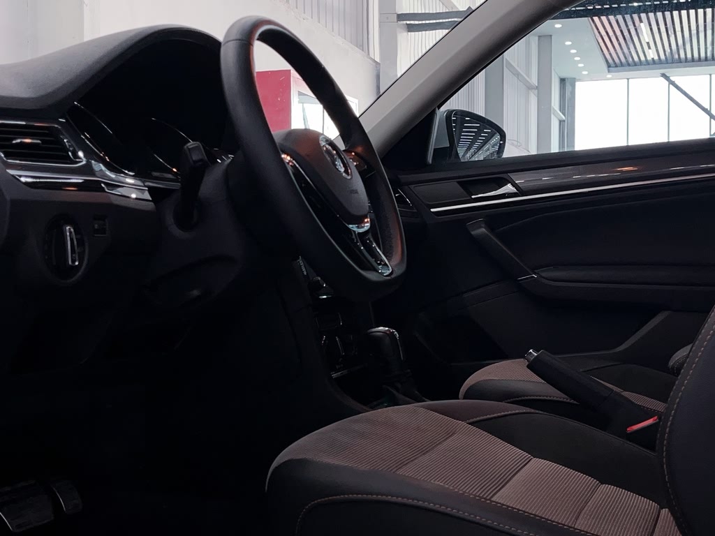 Volkswagen C-TREK 2020 1.5 AT Comfort