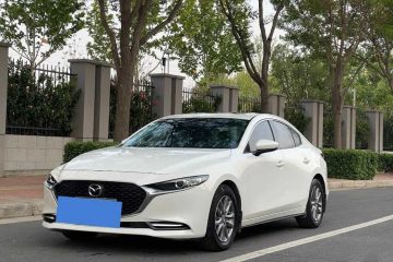 Mazda 3 Axela (BM) 1.5 AT Comfort 2021