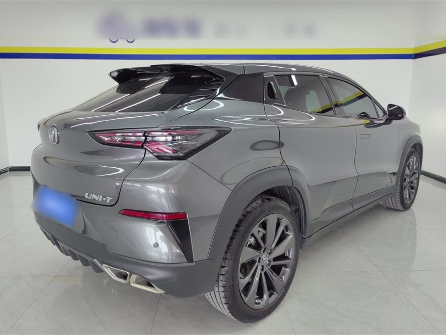 Changan UNI-T 1.5T 2020, комплектация "Престиж"