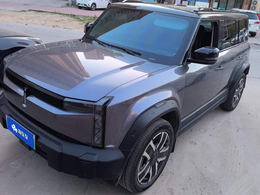 Chery iCAR 03 2024 года, полноприводная версия с увеличенным запасом хода, 472 км.