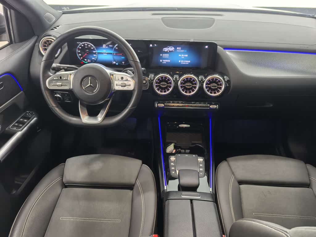 Mercedes-Benz EQA 300 4MATIC First Edition 2022