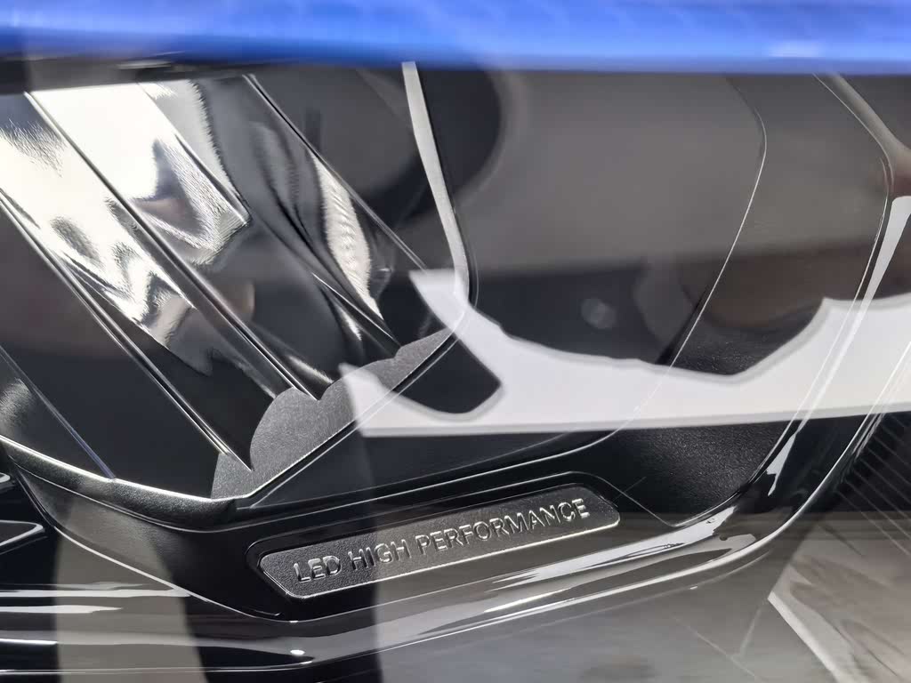 Mercedes-Benz EQA 300 4MATIC First Edition 2022