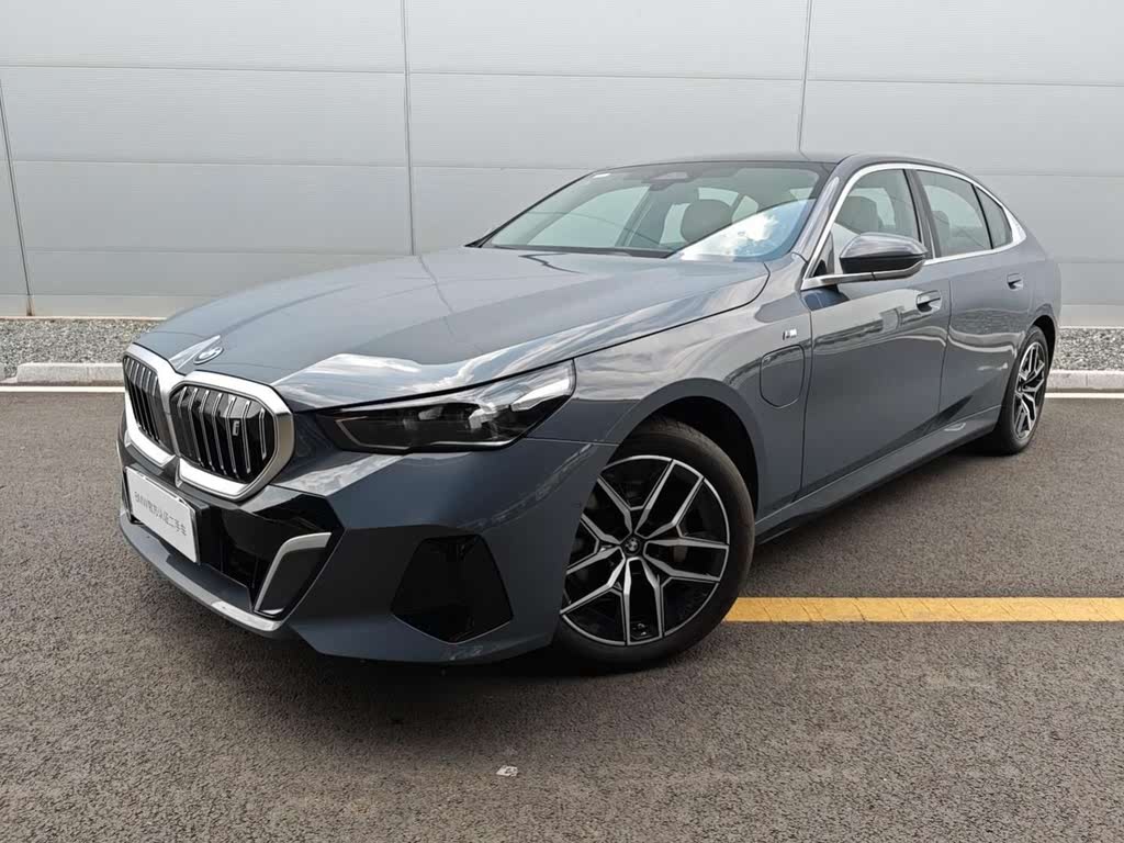 BMW i5 eDrive35L M Sport Package 2024
