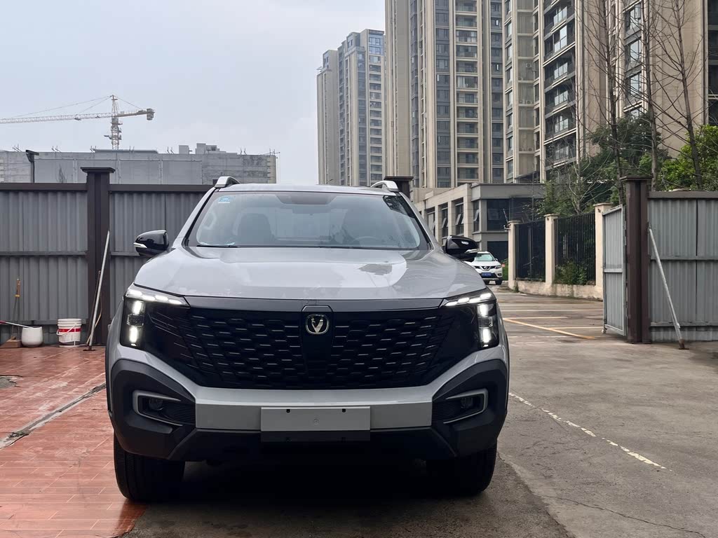 Changan Hunter 2024 Knight Edition Flagship, двухмоторный, полный привод, стандартная кабина