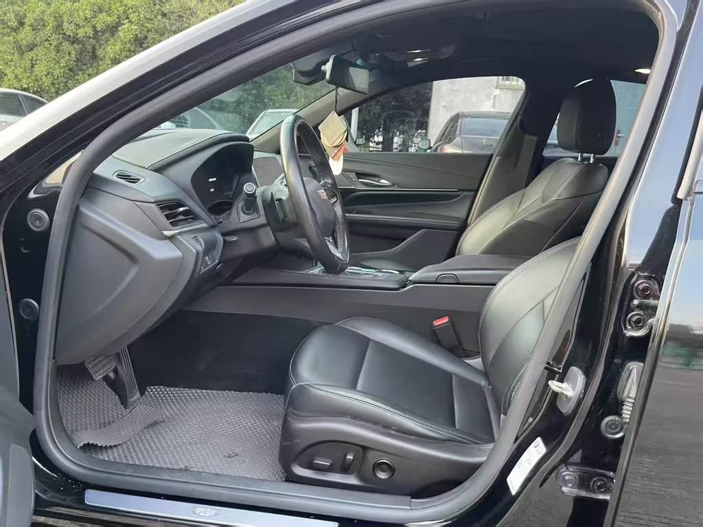 Cadillac CT4 28T Luxury 2021